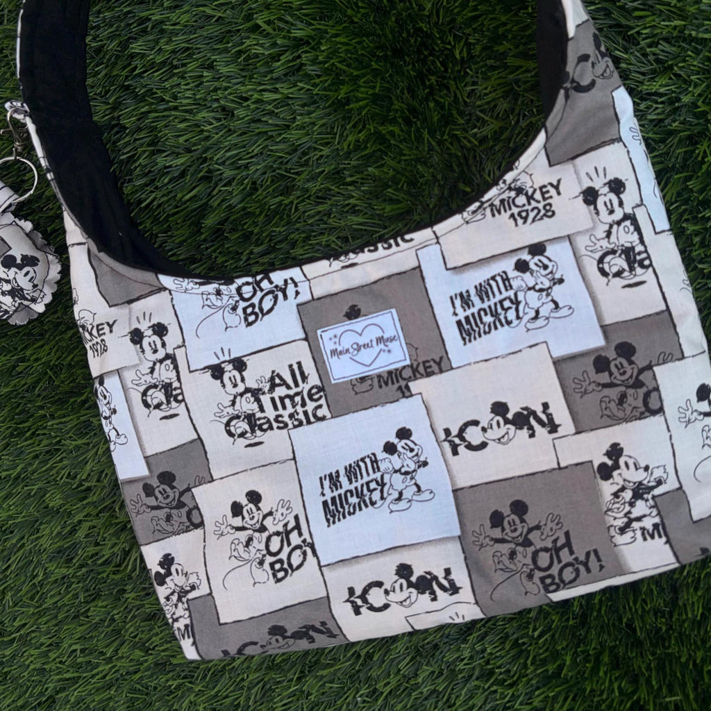 Classic Sketch Mouse Purse